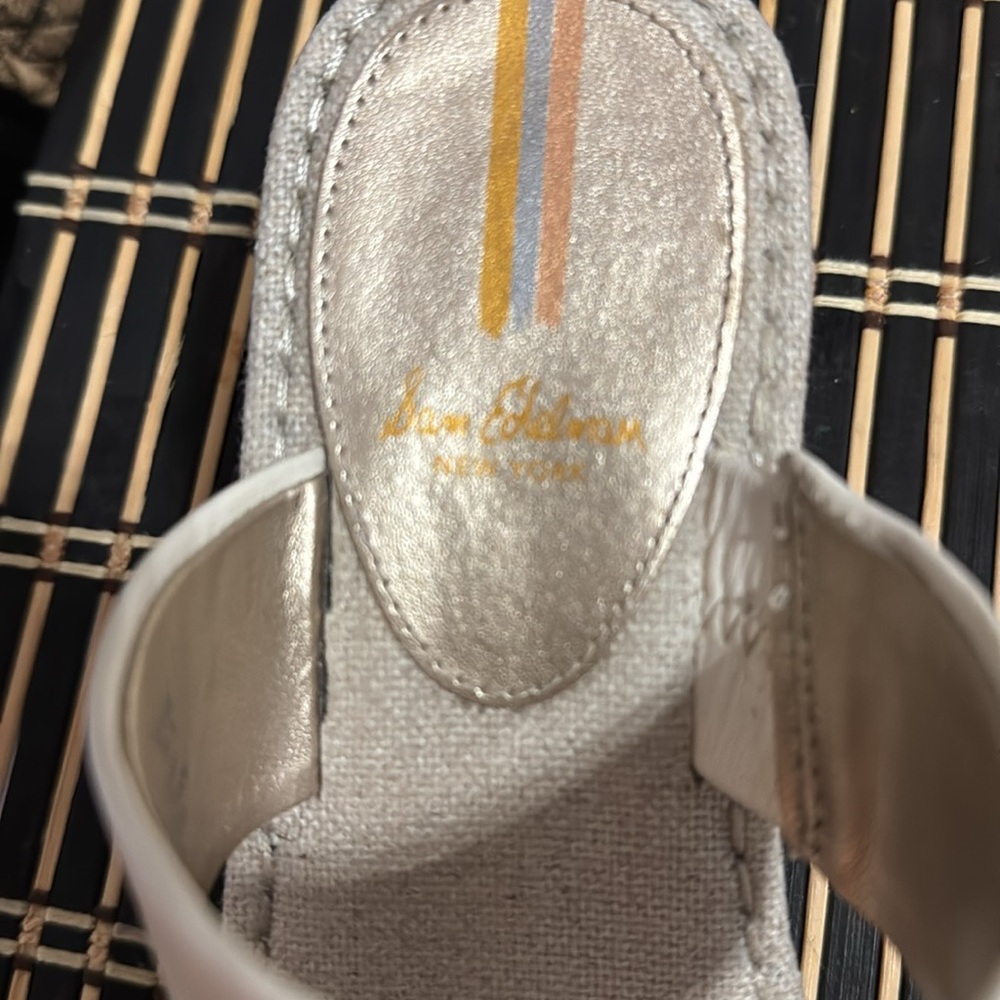 Sam Edelman - Picture 3 of 7
